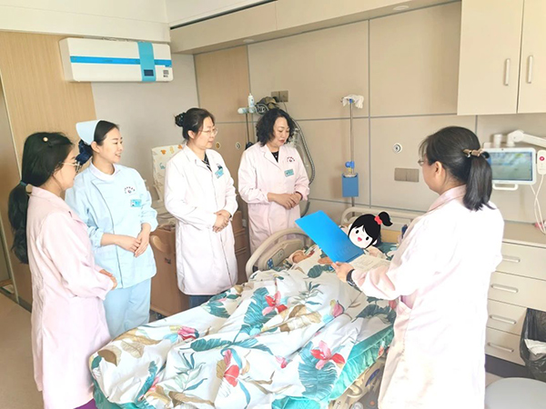 【优势专科】前置血管突袭，双胎孕妈如何 “闯关” 成功？