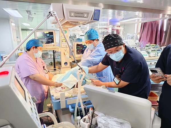 【优势技术】72小时“低温守护”，NICU医护为窒息宝宝按下“生命重启键”！